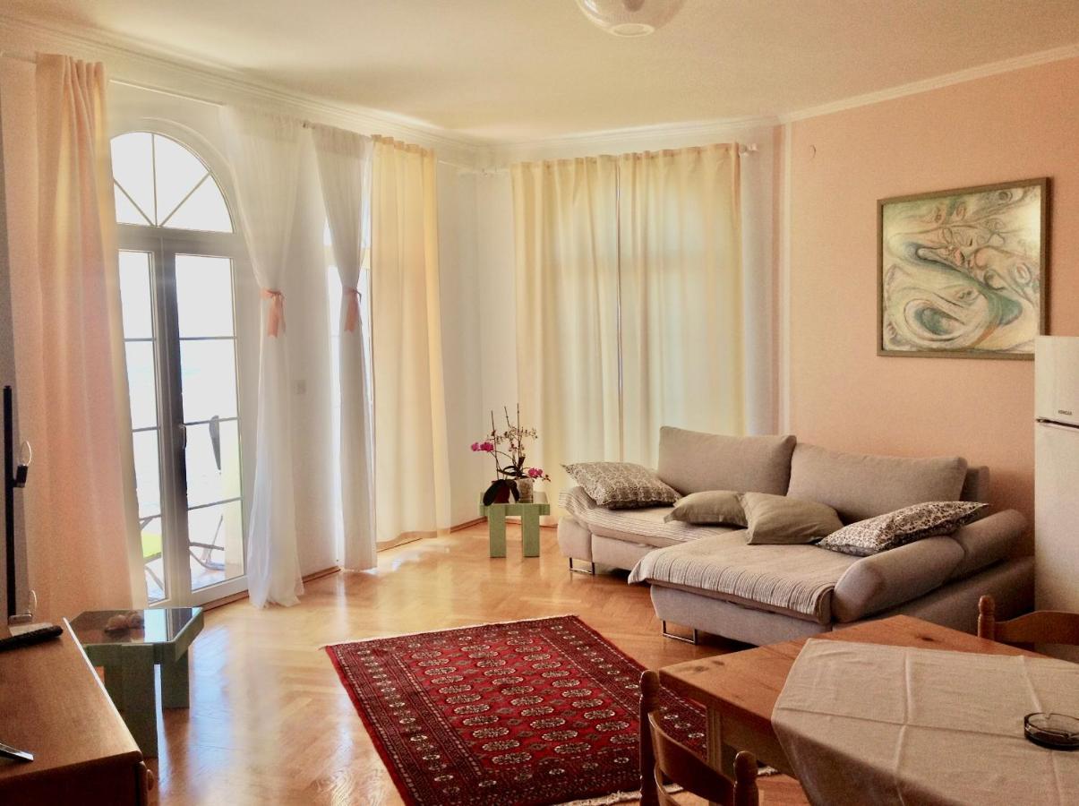 Apartament Glavas,eckwohnunge Fuer 2 Personen Novi Vinodolski
